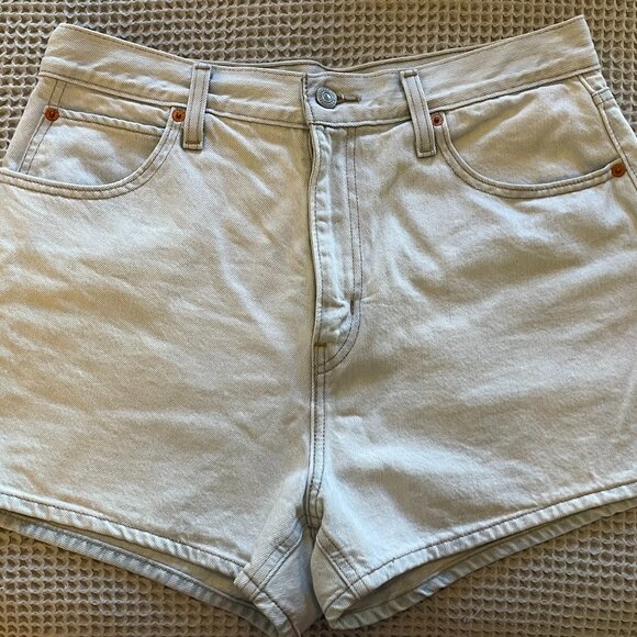 Levi's Wide Leg Mid Length Womens Shorts W31, Medium Wash - Picture 3 of 6